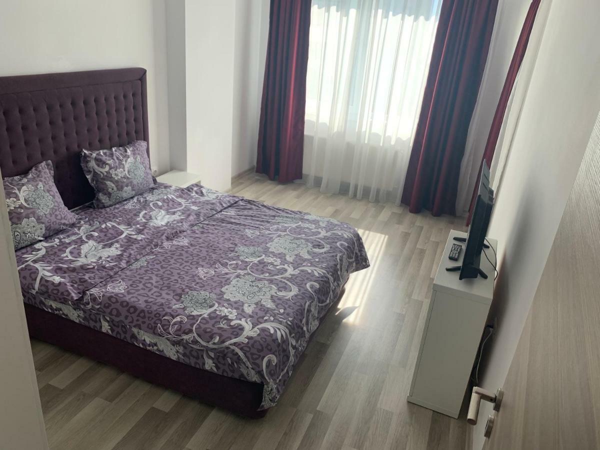 Apartament Antonia Summerland 마마이아 외부 사진
